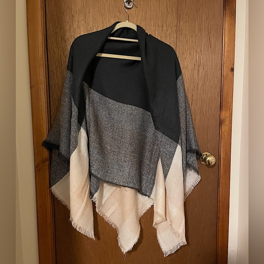 JustFab Woman’s Wrap/Scarf